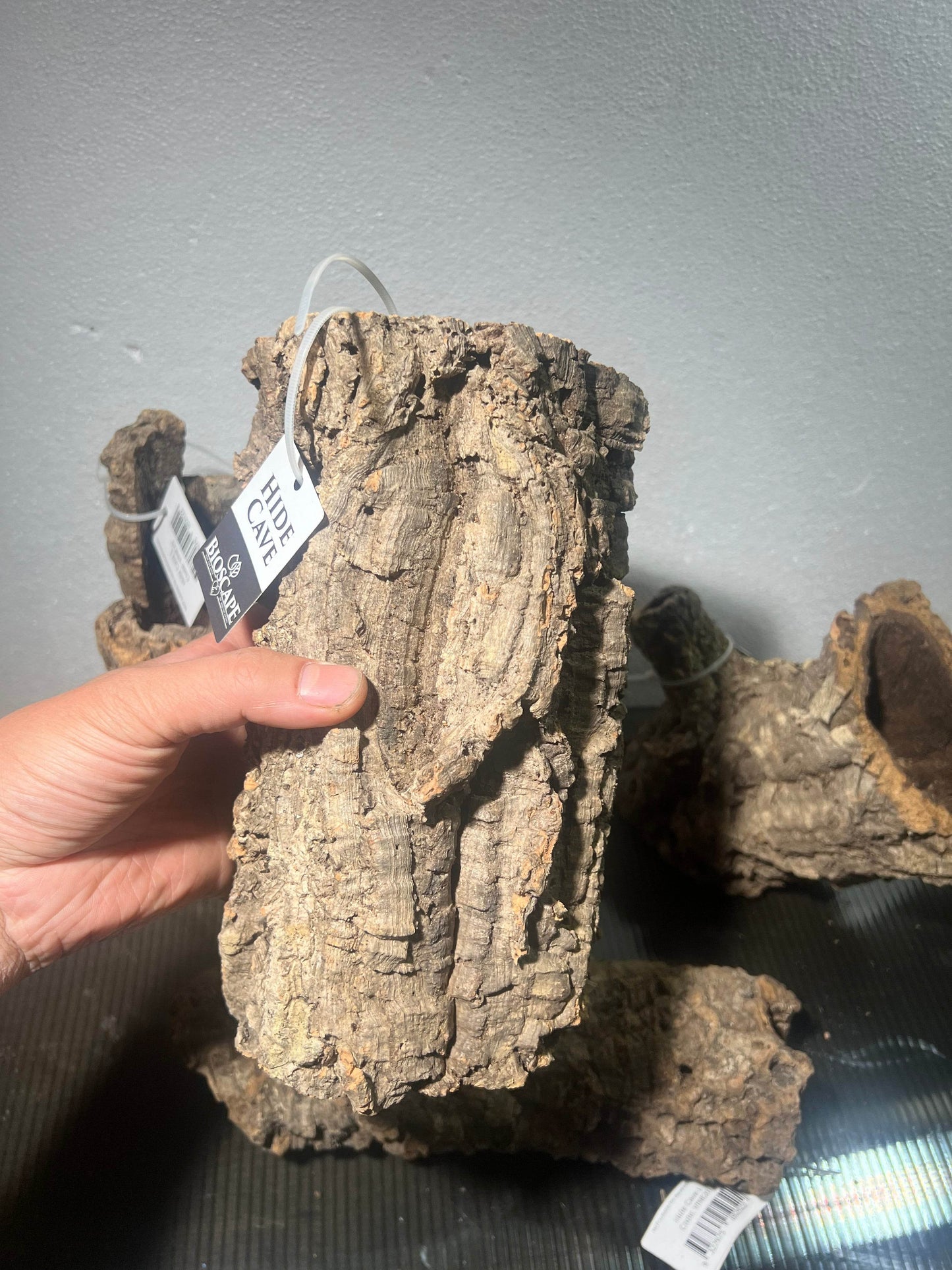 Cork bark hollow log 20-25cm